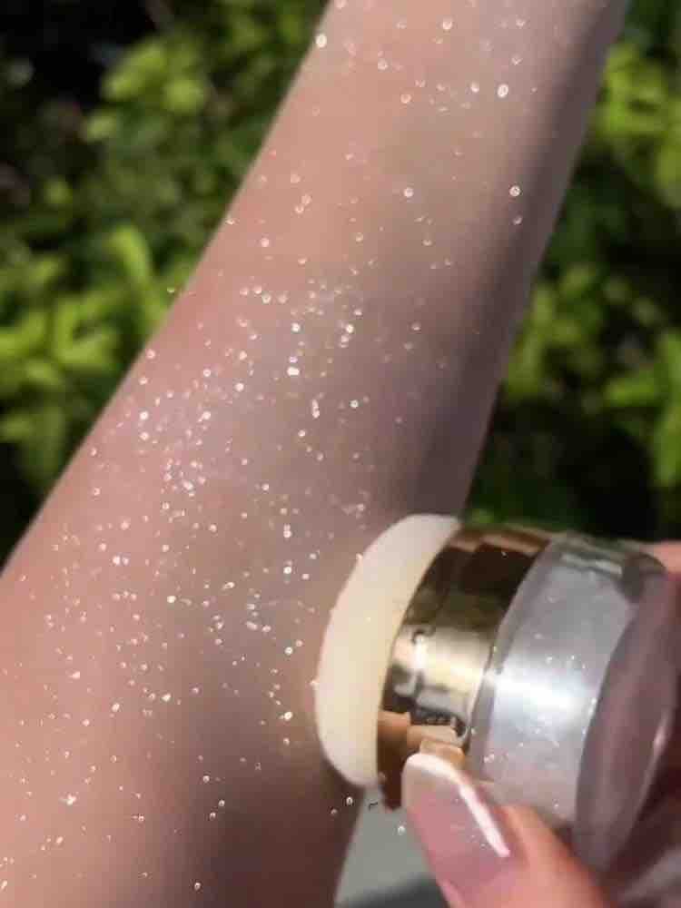 Body shimmer - Image 4