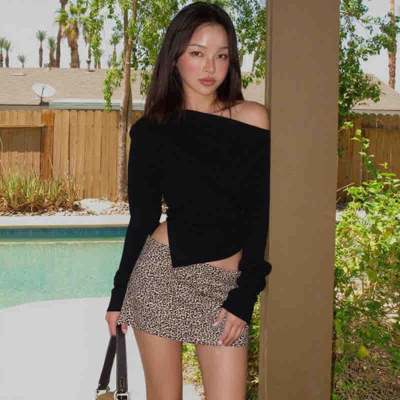 Off shoulder long sleeve top - Image 4