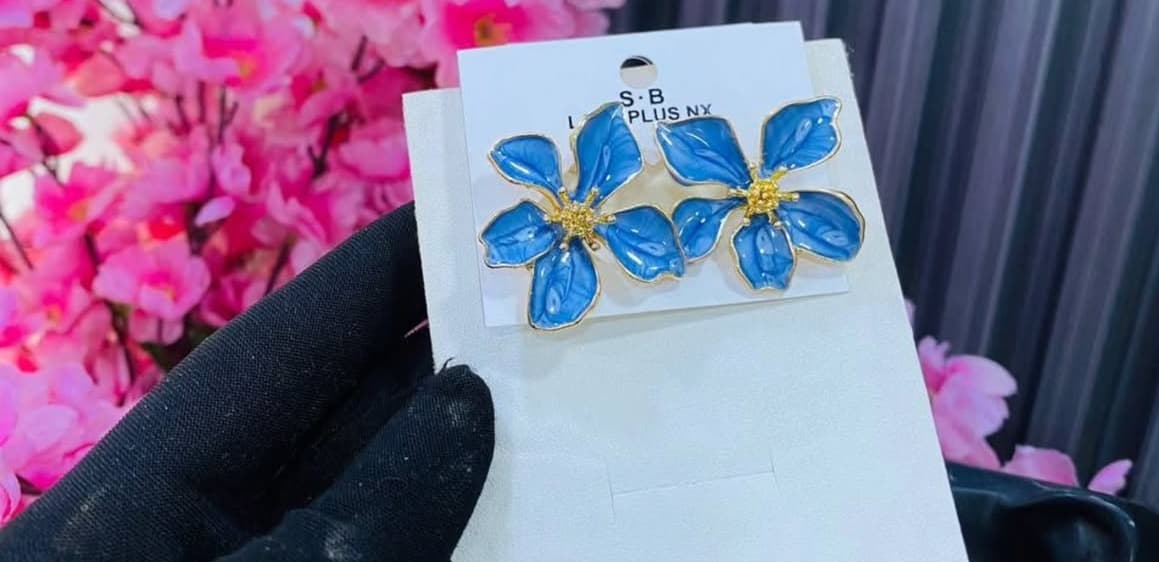 Petal earring - Image 9