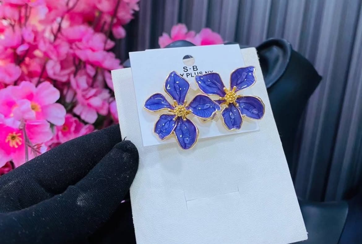 Petal earring - Image 6