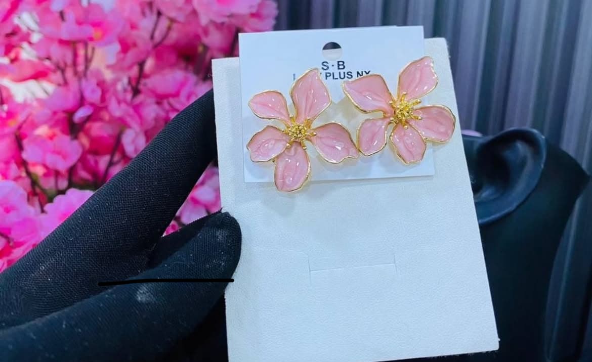 Petal earring - Image 5