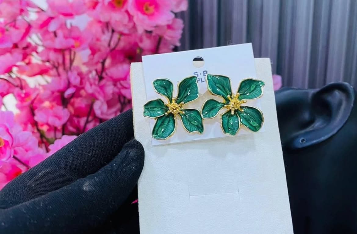 Petal earring - Image 3